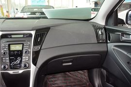 2015款现代索纳塔八经典