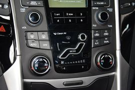 2015款现代索纳塔八经典