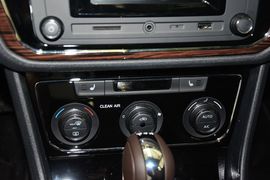 2015款大众朗逸230TSI