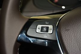 2015款大众朗逸230TSI