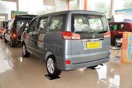 2014款东风郑州日产帅客1.5L手动舒适型