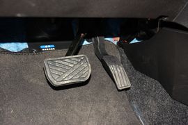 2015款铃木锋驭1.4T自动型