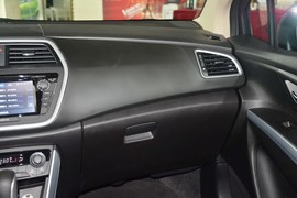 2015款铃木锋驭1.4T自动型