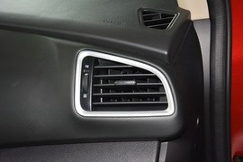 2015款铃木锋驭1.4T自动型