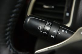 2015款铃木锋驭1.4T自动型