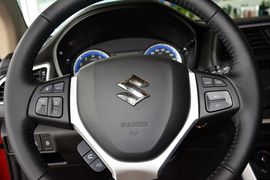 2015款铃木锋驭1.4T自动型