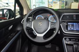 2015款铃木锋驭1.4T自动型