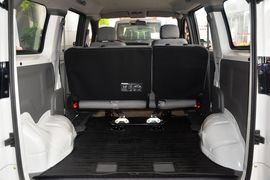 2014款东风郑州日产帅客1.5L手动标准型5座