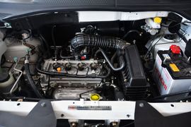 2014款东风郑州日产帅客1.5L手动标准型5座