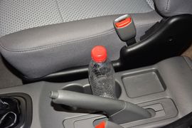 2014款东风郑州日产帅客1.5L手动标准型5座
