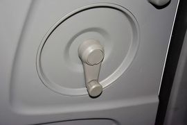 2014款东风郑州日产帅客1.5L手动标准型5座