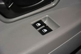 2014款东风郑州日产帅客1.5L手动标准型5座