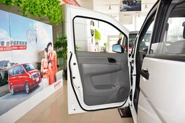 2014款东风郑州日产帅客1.5L手动标准型5座