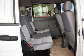 2014款东风郑州日产帅客1.5L手动标准型5座