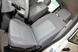 2014款东风郑州日产帅客1.5L手动标准型5座
