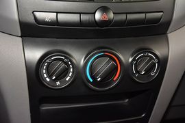 2014款东风郑州日产帅客1.5L手动标准型5座