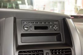 2014款东风郑州日产帅客1.5L手动标准型5座