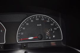2014款东风郑州日产帅客1.5L手动标准型5座