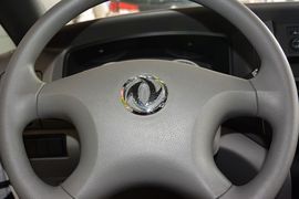 2014款东风郑州日产帅客1.5L手动标准型5座