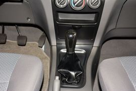 2014款东风郑州日产帅客1.5L手动标准型5座