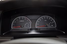 2014款东风郑州日产帅客1.5L手动标准型5座