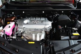 2015款丰田RAV4