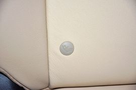 2015款丰田RAV4