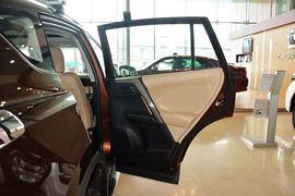 2015款丰田RAV4