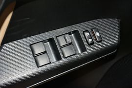 2015款丰田RAV4