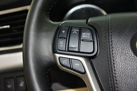 2015款丰田汉兰达2.0T