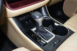 2015款丰田汉兰达2.0T