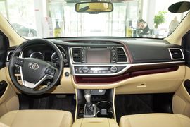 2015款丰田汉兰达2.0T