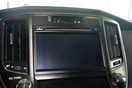 2015款丰田皇冠2.5L时尚版