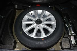 2015款丰田凯美瑞2.0E精英版