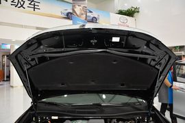 2015款丰田凯美瑞2.0E精英版