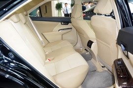 2015款丰田凯美瑞2.0E精英版