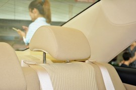 2015款丰田凯美瑞2.0E精英版