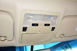 2015款丰田凯美瑞2.0E精英版