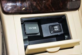 2015款丰田凯美瑞2.0E精英版