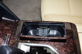 2015款丰田凯美瑞2.0E精英版