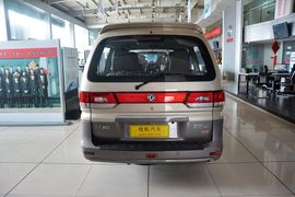 2015款东风风行菱智M5