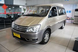 2015款东风风行菱智M5