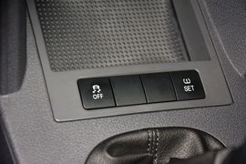 2015款大众途安1.4T手动风尚版5座