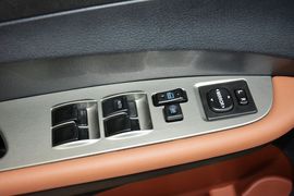 2015款东风风行景逸X5