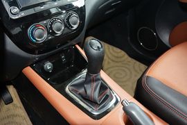 2015款东风风行景逸X5