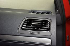 2015款大众高尔夫1.4TSI手自一体舒适型