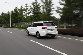 2015款进口起亚全新嘉华外出试驾