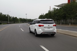 2015款进口起亚全新嘉华外出试驾