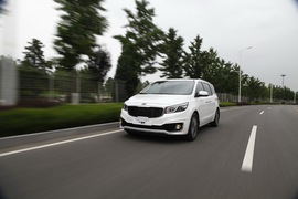 2015款进口起亚全新嘉华外出试驾