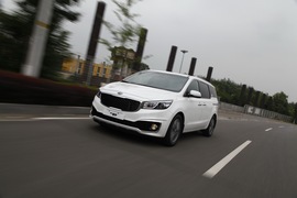 2015款进口起亚全新嘉华外出试驾